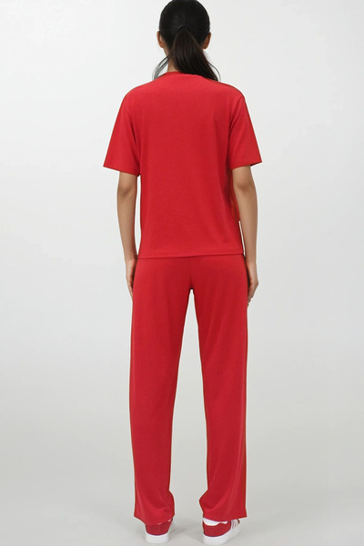 Trend Alaçatı Stili Women's Red Crew Neck Short Sleeve T-Shirt and Trousers Set Alc-X14069