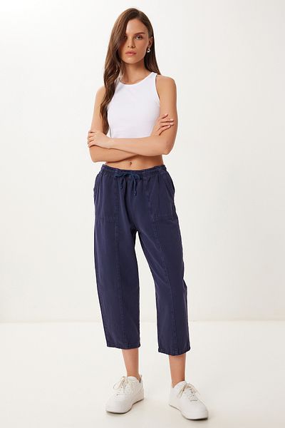 Happiness İstanbul Women's Navy Blue Capri Casual Gabardine Trousers Gp00019