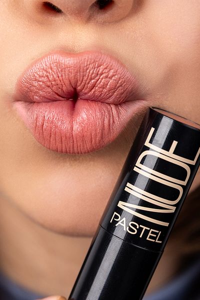 Pastel Nude Lipstick - Nude Ruj 543