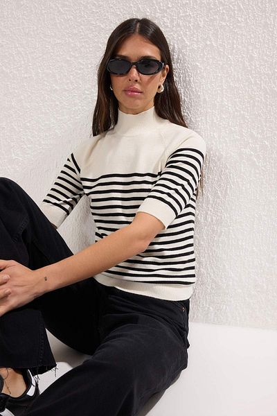 Trendyol Collection Ecru*001 Striped Mercerized Look Premium Yarn/Special Yarn Basic Thin Knitwear Blouse Twoaw24Bz00005