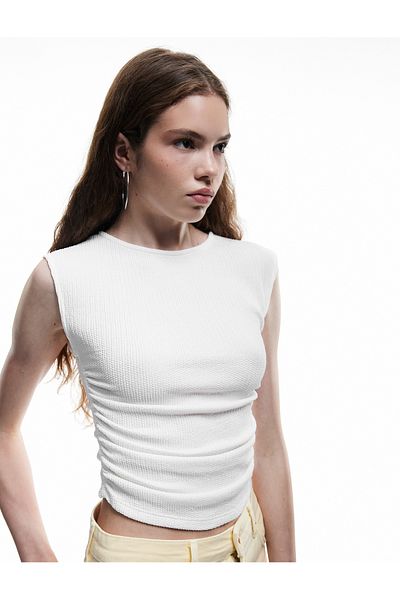 Koton Sleeveless Crew Neck Slim Fit Wrinkle Draped Blouse