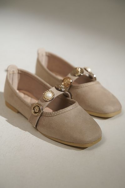 lovitto Women's Accessory Detailed Suede Ecru Ballerinas