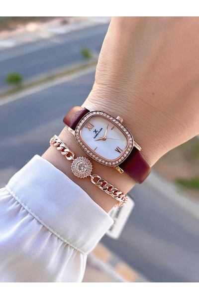 Daniel Klein Leather Band 3 Atm Water Resistant Women's Wristwatch BDK.1.13598.T