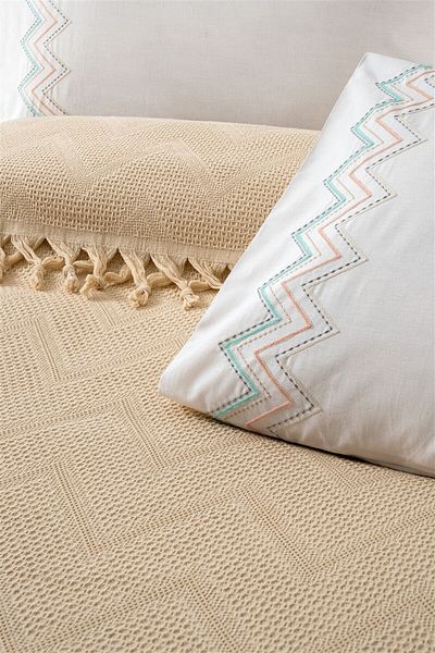 Sevim Tivoli Double Jacquard Pattern Fringed Waffle Pique Set - Delfina - Cappuccino