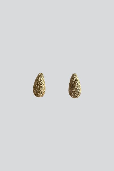 stravis Gold Textured Drop Earrings