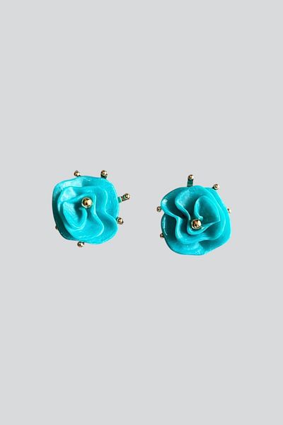 stravis Gold Detail Flower Earrings