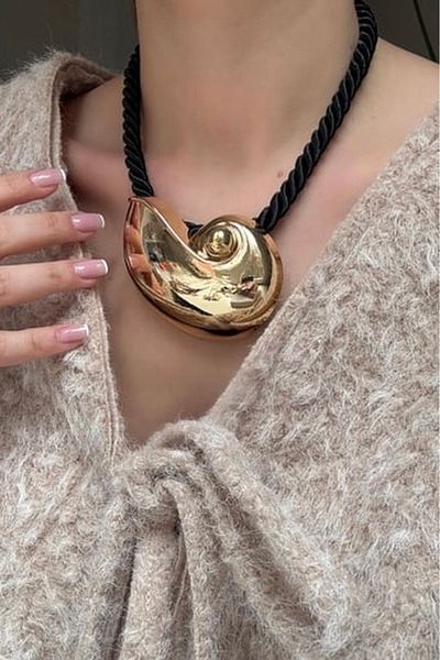 stravis Snail End Rope Necklace