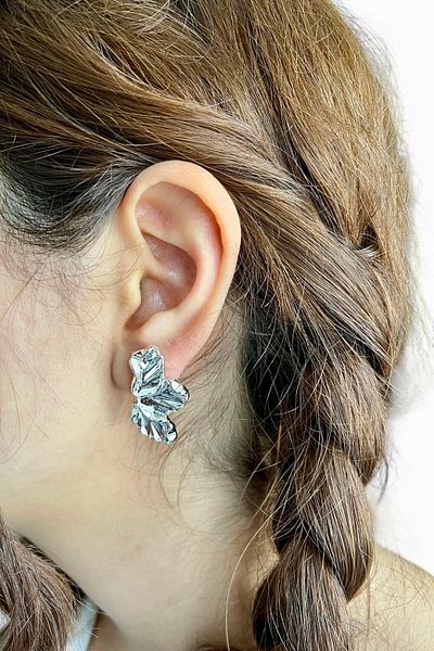 stravis Silver Color Leaf Earrings