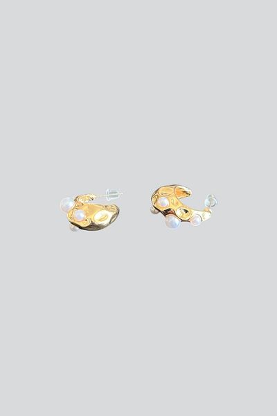 stravis Gold Pearl Drop Earrings