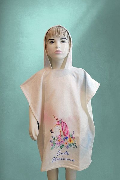 pistyle White Colored Flower Unicorn Patterned Poncho Beach Towel