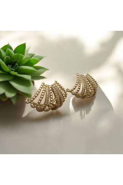demirosa Fan and Chain Detailed Hoop Earrings”
