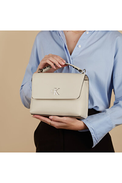 Calvin Klein Geantă de damă Minimal Monogram Cross Strap K60K611868