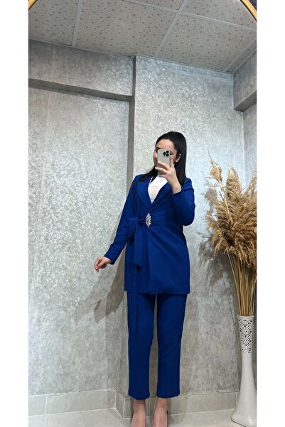 MİSS VİSHNE 25Y2203 TAKIM CEKET PANTOLON , TAŞ DETAYLI YANDAN BAĞLAMALI SAX