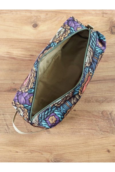 BABY KANGAROO Khaki Vintage Floral Pattern Quilted Airwrap Bag, Green Vintage Travel Bag, Makeup Bag