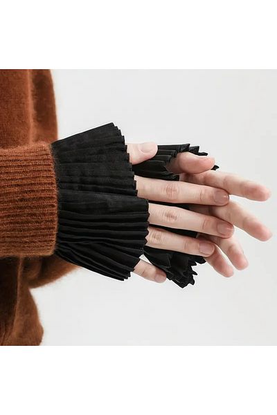 Mihrisina collection Mobile Cuff Black
