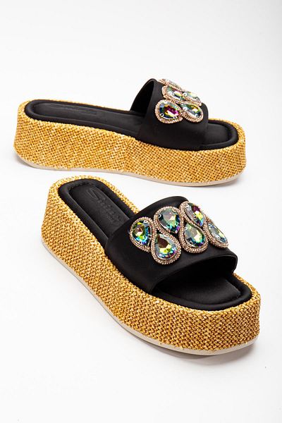 SUİNS SHOES Γυναικείες παντόφλες Suins Berny - Λεπτομέρεια με πέτρινη πόρπη