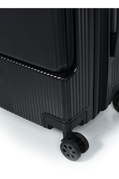 MORANO Morano Carry-On Luggage is a lightweight, thick, strong suitcase with 4 spinner wheels.