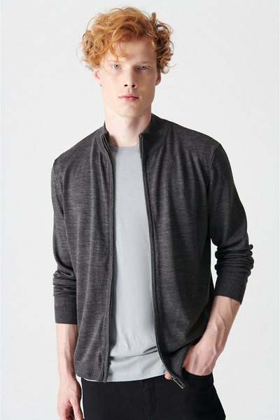 Avva Anthrazitfarbener Basic-Cardigan E mit Stehkragen und Reißverschluss für Herren 005004