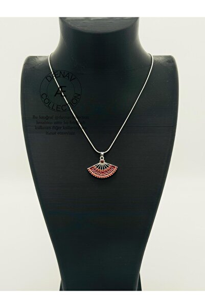 Daynav Gümüş Zincirli Kırmızı Yelpaze Kolye
