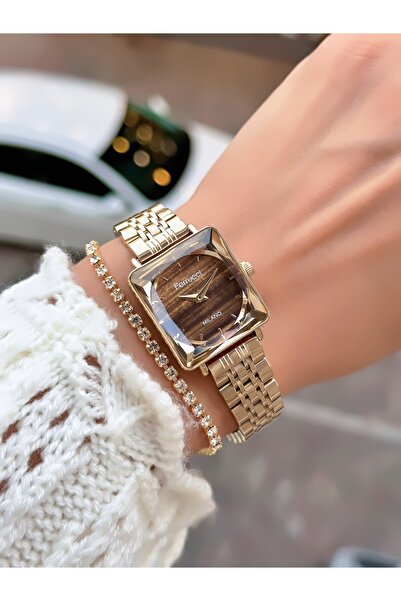 Ferrucci ساعة يد نسائية بتصميم مربع من الزجاج المقطوع بسلك فولاذي مع ضمان لمدة عامين