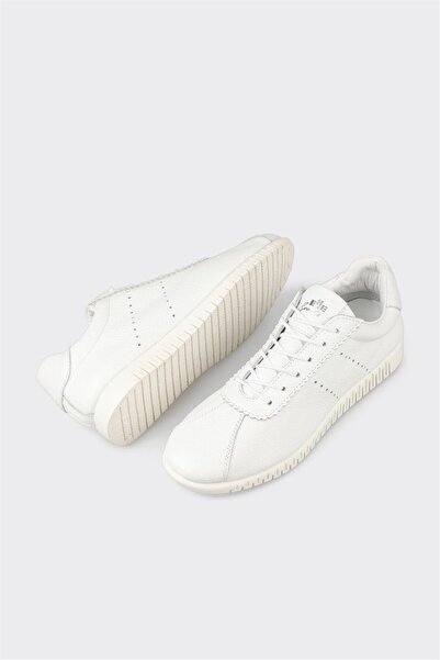Elle Beyaz Sneaker Modelleri, Fiyatları 2026