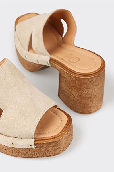 Elle Shoes Bej Deri Kadın Terlik