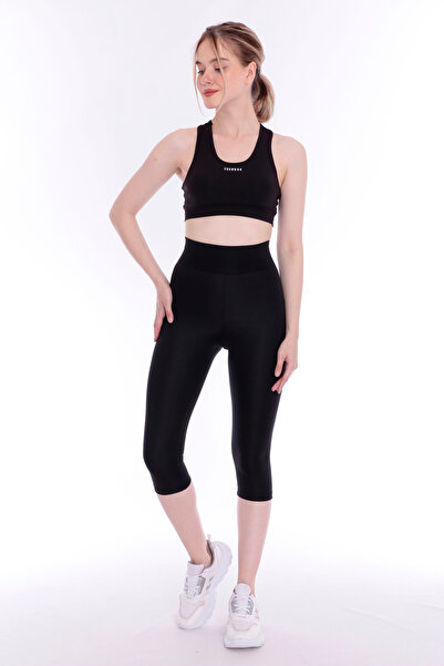 TREND34 بدلة - بوستير رياضي أسود وبنطلون كابري غولف غواص بخصر عالٍ تحت الركبة