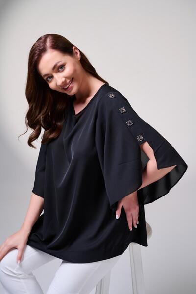 DE WHITES Plus Size Sleeve Bluz with Stone Accessory Detail