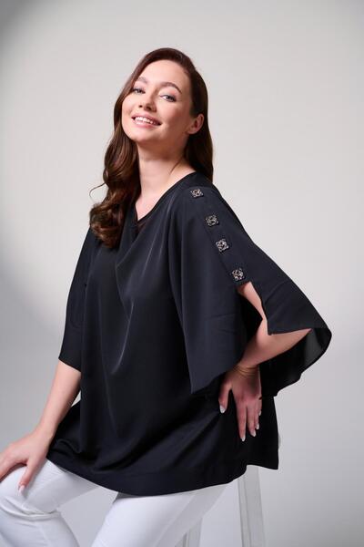 DE WHITES Plus Size Sleeve Bluz with Stone Accessory Detail