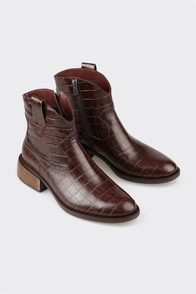 Elle Shoes Καφέ Δερμάτινες Γυναικείες Κλασικές Μπότες