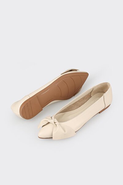 Elle Shoes Beige Leather Women's Casual Shoes