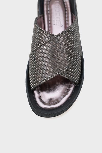 Capone Outfitters Maren Cross Stone Banded Stone Detaillierte Damenhausschuhe mit Keilabsatz