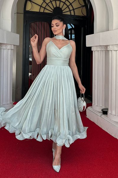 giyimmasalı Φόρεμα Midi με λουράκι από σατέν ύφασμα - MINT GREEN