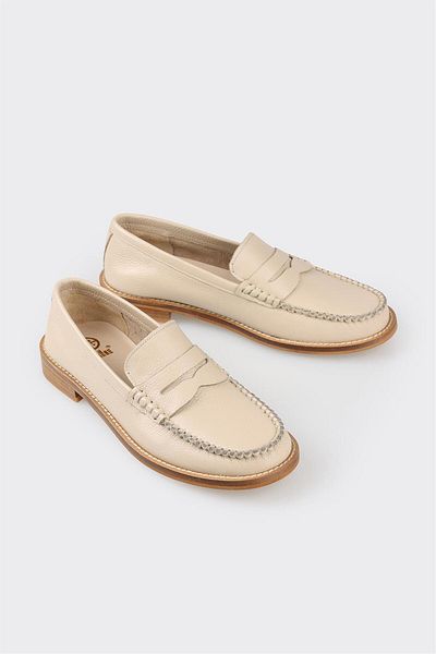Elle Shoes Beige Leather Women's Loafer