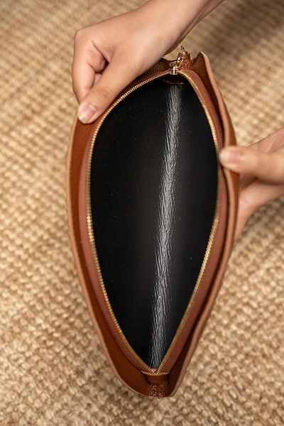 LAMİNTA Areyo Wicker Oval Clutch Taba
