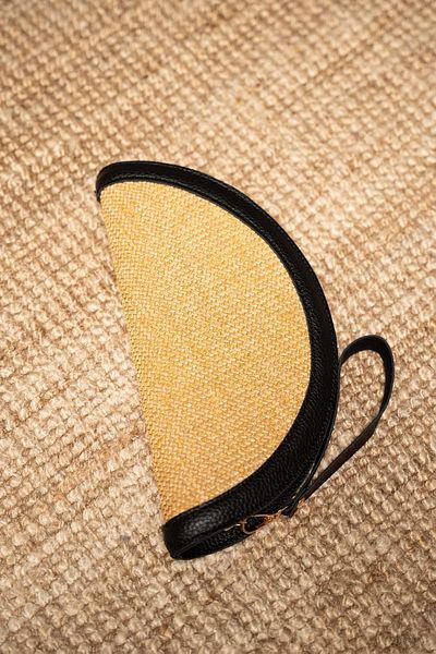 LAMİNTA Areyo Wicker Oval Clutch Black