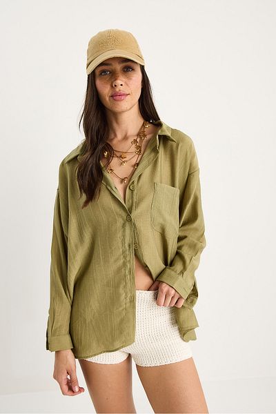 Bianco Lucci Women's Single Pocket Detailed Oversize Shirt 470 60283182