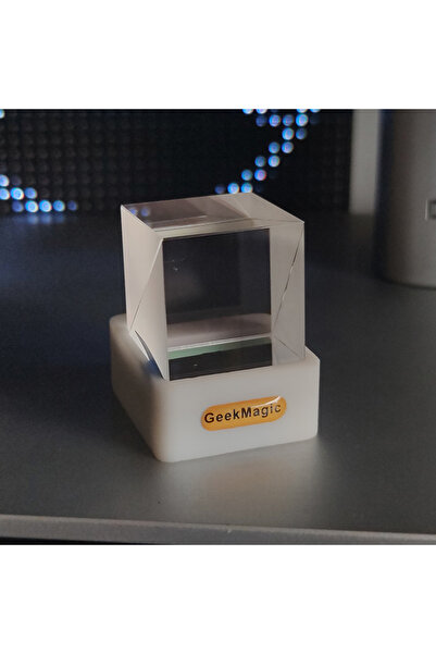 Choice ساعة رقمية ذكية من GeekMagic GIFTV مزودة بديكور سطح مكتب ثلاثي الأبعاد من الكريستال باللون الأبيض مع محطة طقس ذكية