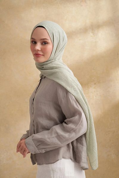 ARMANDA Muslin Leaf Pattern Shawl 3351-205 Linen Green