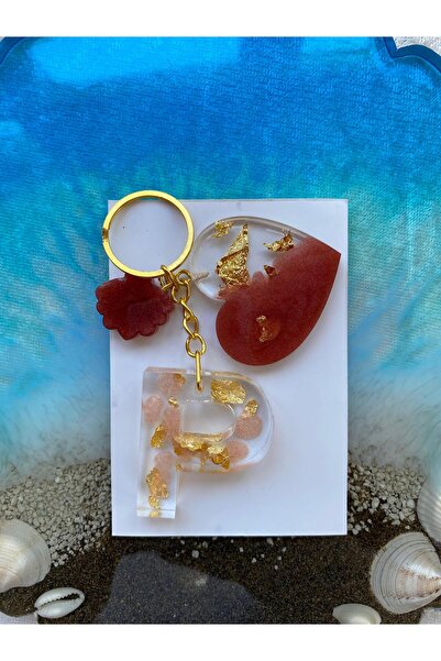 Yopoksi Desing سلسلة مفاتيح بتصميم خاص مطلية بالذهب الإيبوكسي حرف P