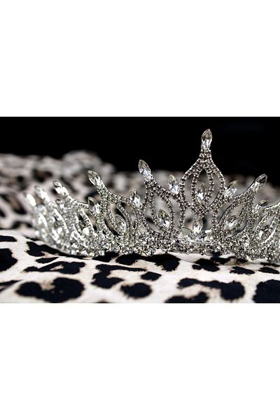 Brand. Elegant Crystal Rhinestone Tiara – Silver Bridal & Prom Crown