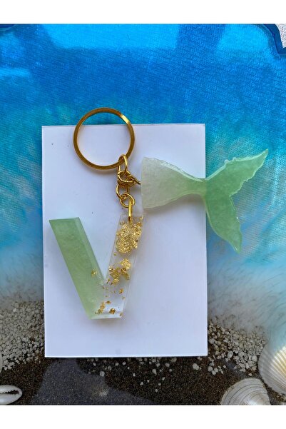 Yopoksi Desing سلسلة مفاتيح بتصميم خاص مطلية بالذهب الإيبوكسي على شكل حرف V