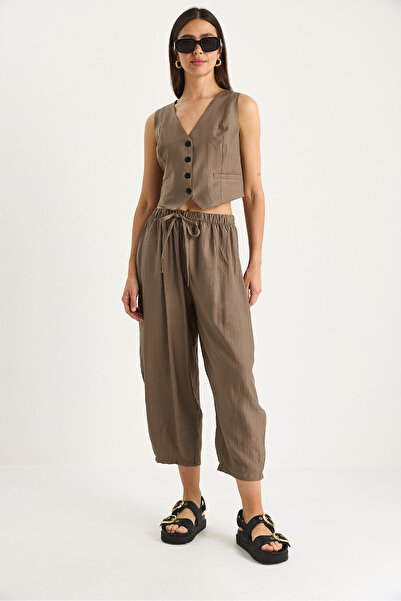 Bianco Lucci Women's Pocket Detailed Casual Pants Vest Bottom-Top Set 8001 60283425