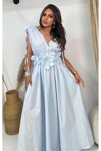 Sohotique By P Φόρεμα με κεντημένο λουλούδι Baby Blue