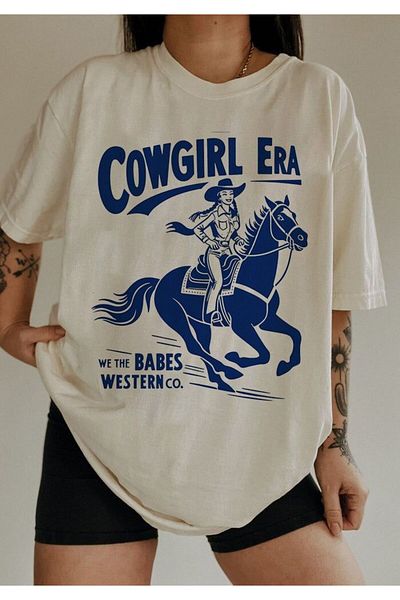 vikitekno Oversize Cowgirl Printed Design Women's T-Shirt