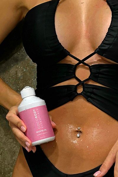 Coco Body Shower Oil Moisturizing and Repairing Coconut Body and Shower Care Oil