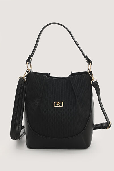 By-Kuss حقيبة دلو سوداء اللون