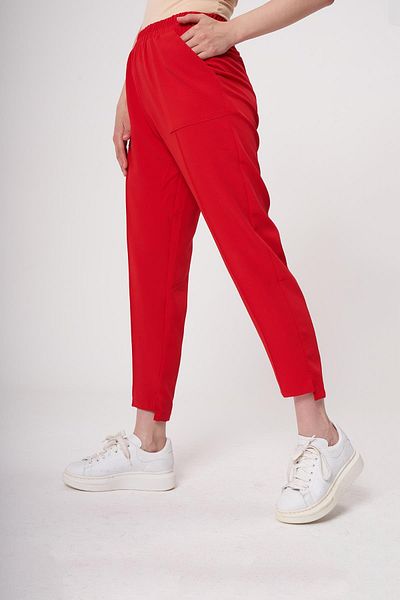 Invee Carrot Pants Red