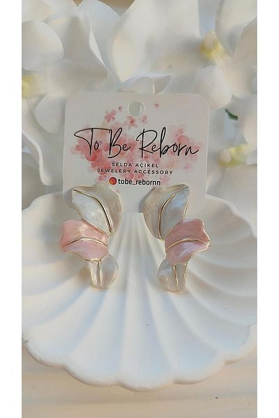 To Be Reborn Steel Enamel Earring Leaf Model