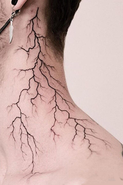 BP Tattoo Şimşek Dövmesi Yıldırım Dövmesi Damar Dövmesi